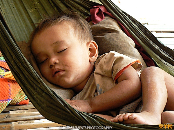 Sleeping-baby-Ondoung-Rossey-Cambodia.jpg