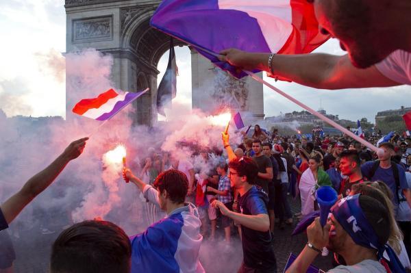 头条世界杯｜法国赢得冠军，克罗地亚赢得世界-17.jpg