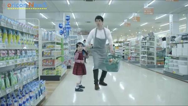 “丧偶式育儿”值得赞美吗？来看四则日本广告和一次跨国争论-17.jpg