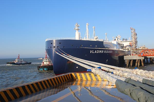 北极天然气来了：中国首船亚马尔LNG经北极航道运抵江苏-2.jpg