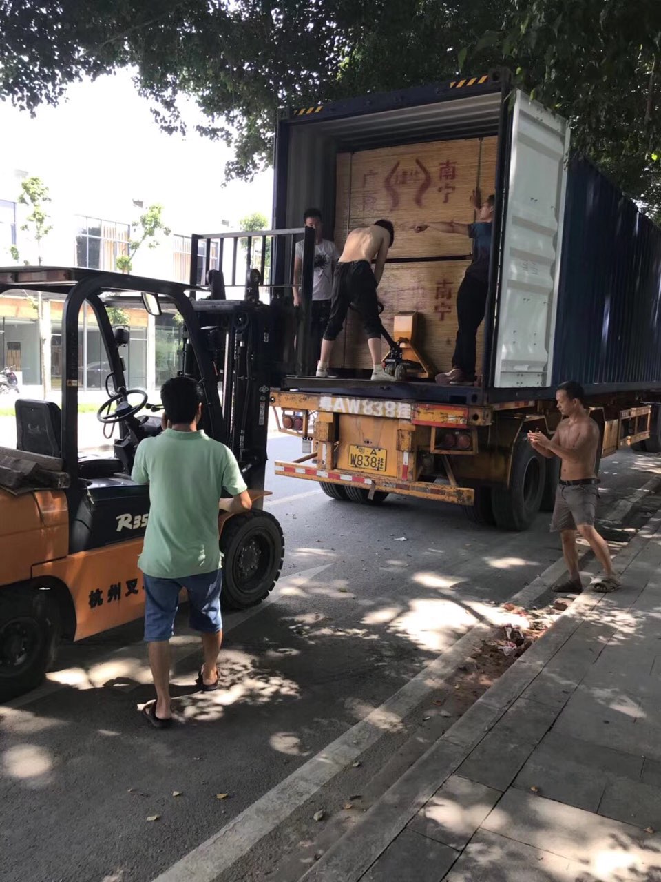 柬埔寨|柬单网|专业国际出口货运,可承接:建材机械,家具电器,食品