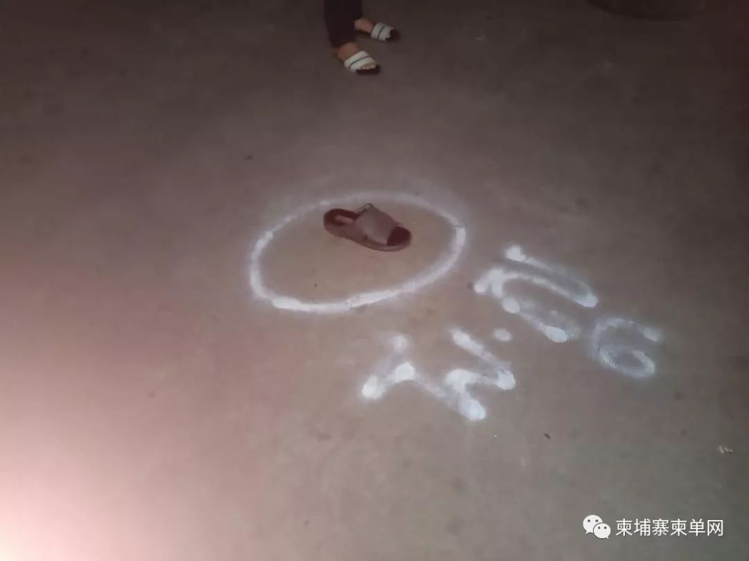 一中国男子在永旺商场坠楼身亡-3.jpg