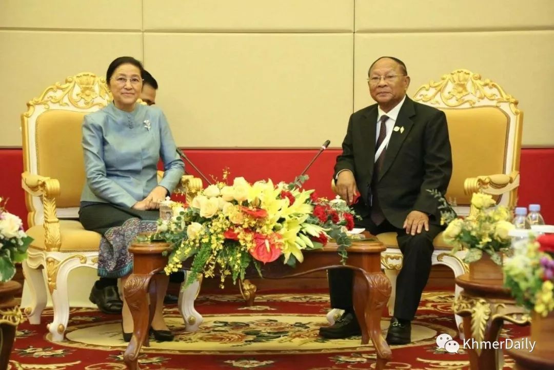 柬-老签署谅解备忘录加强国会合作-2.jpg