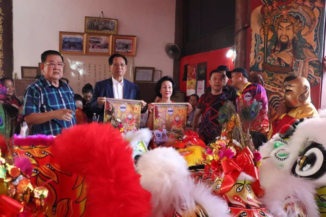 “岁暮酬神敬拜活动”暨“新狮点睛开光仪式”隆重举行-3.jpg