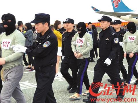 跨境打击电信诈骗 他守护群众"钱袋子"千方百计做预警-2.jpg