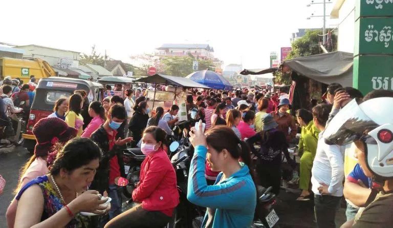罢工事件再起波澜，金边1000多名工人爆发抗议活动！-2.jpg