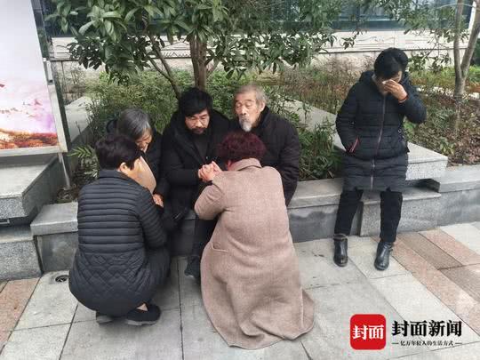 “男生被女同学父亲杀害案”休庭 更多作案细节曝光-1.jpg