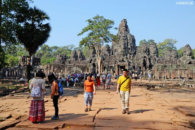 柬埔寨最神秘的寺庙，佛面微笑，成为吴哥窟-2.jpg