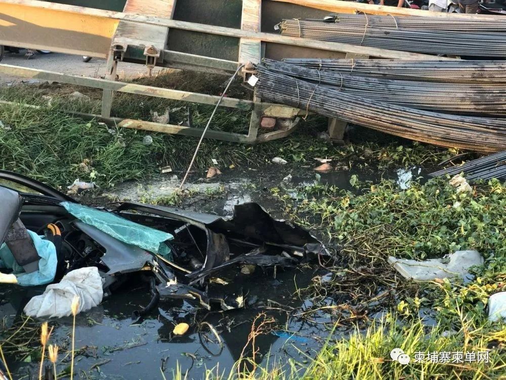 4号公路发生重大交通事故，4人死亡，1人重伤！-2.jpg