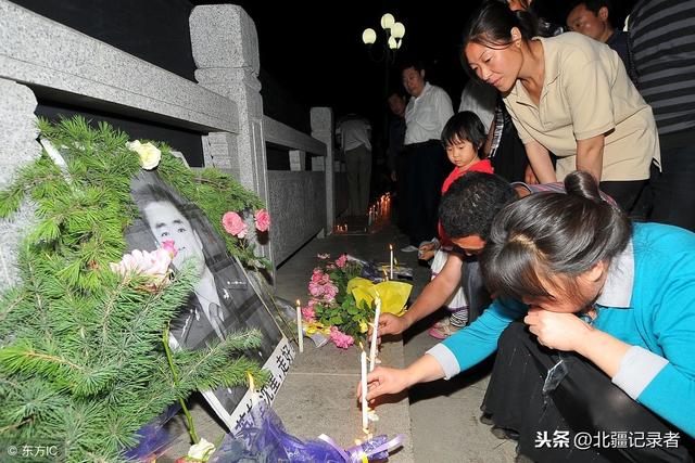 他为救别人家孩子当着女儿面牺牲！-4.jpg