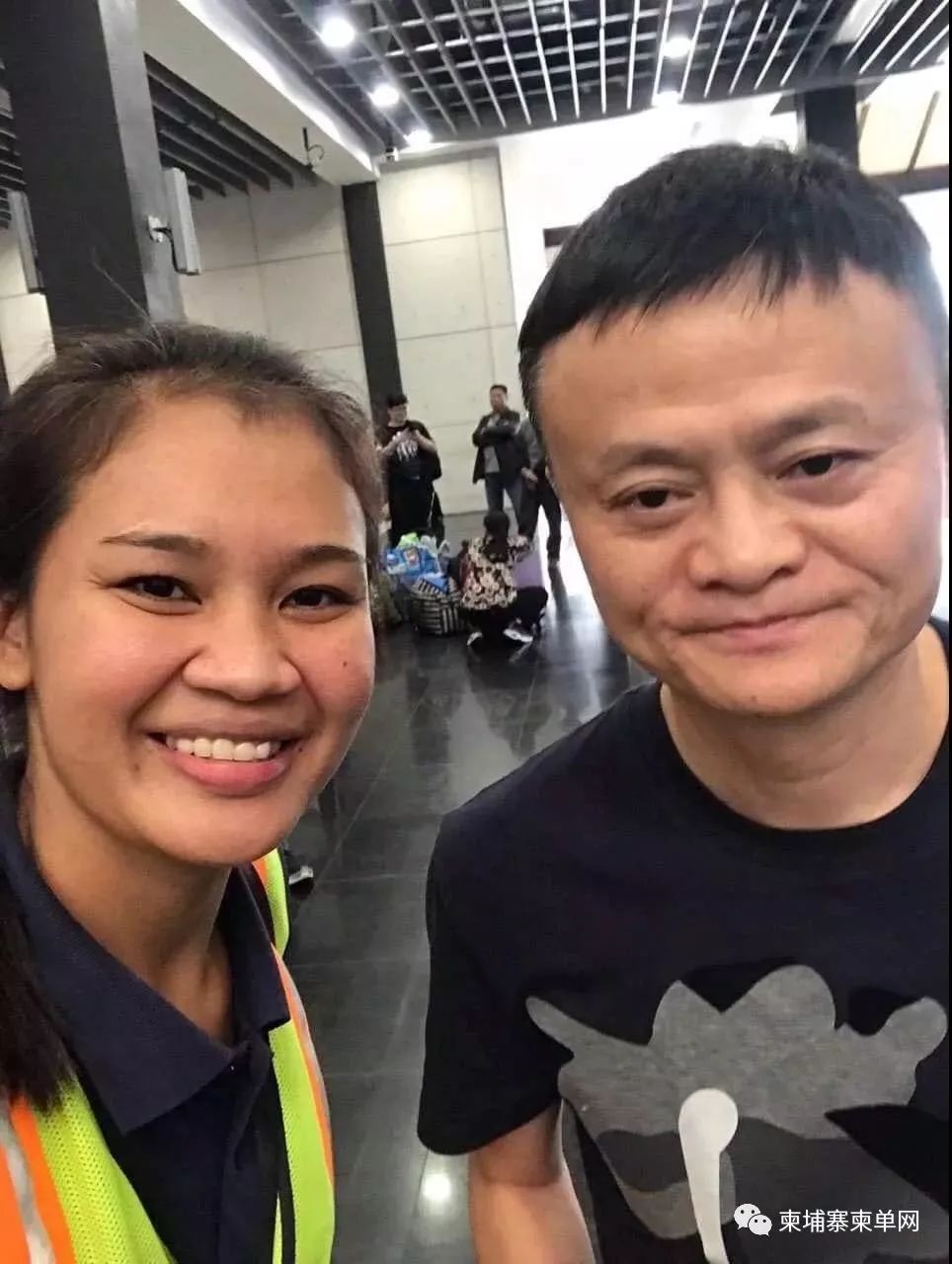 马云低调游吴哥窟！网友：势必要带火柬埔寨…-11.jpg
