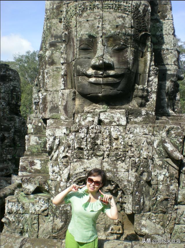 凑跟前看一下“高棉的微笑”，柬埔寨自助行-2.jpg