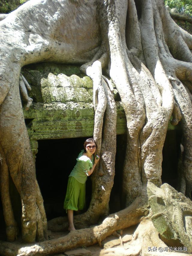 凑跟前看一下“高棉的微笑”，柬埔寨自助行-18.jpg