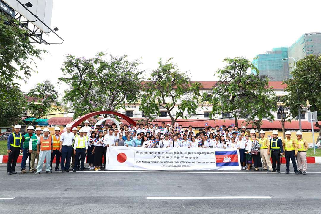中国真的要向日本学学宣传-5.jpg