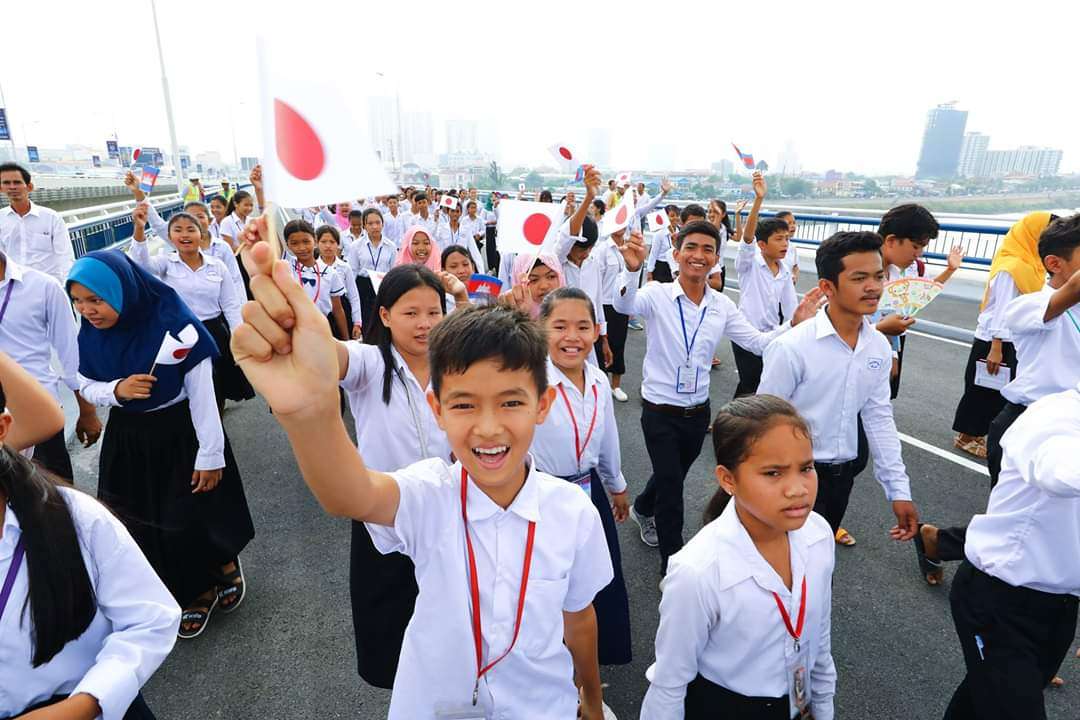 中国真的要向日本学学宣传-2.jpg
