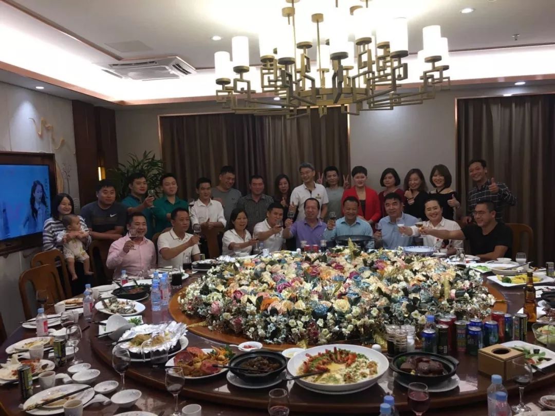 中华自驾联盟柬埔寨总会成功召开首届理事会-2.jpg