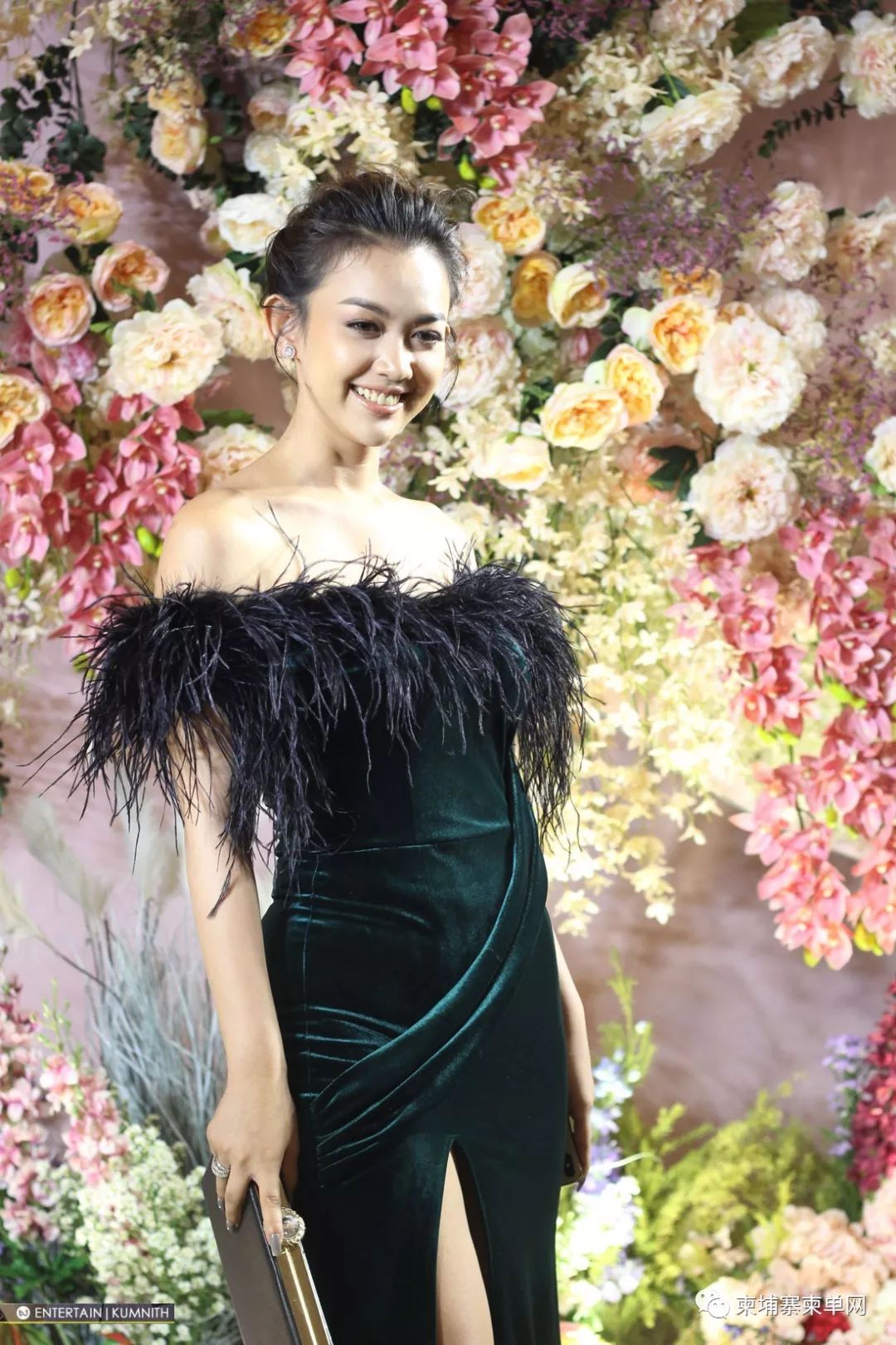 柬埔寨超模与荷兰男子结婚，现场美女云集，堪比时装秀！-8.jpg