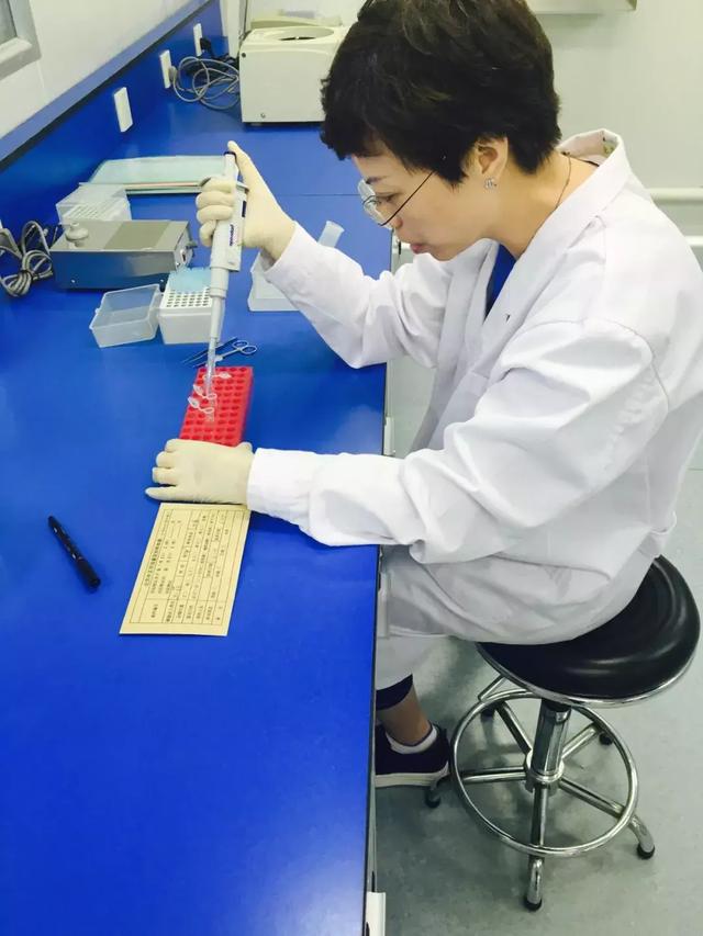 中国第一代DNA女鉴定师：千百谎言一纸报告就能拆穿-2.jpg