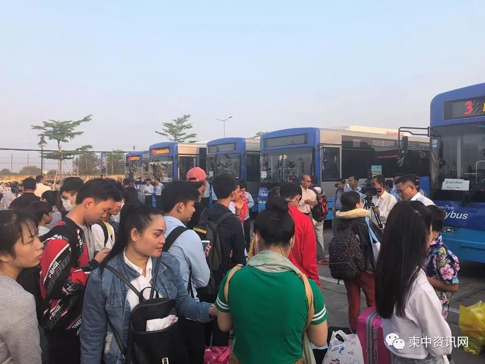 免费公交正式上线，民众赞不绝口-1.jpg