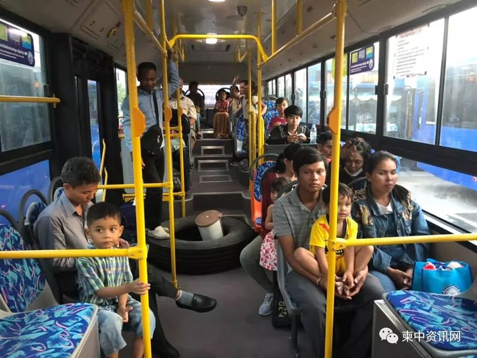 免费公交正式上线，民众赞不绝口-2.jpg
