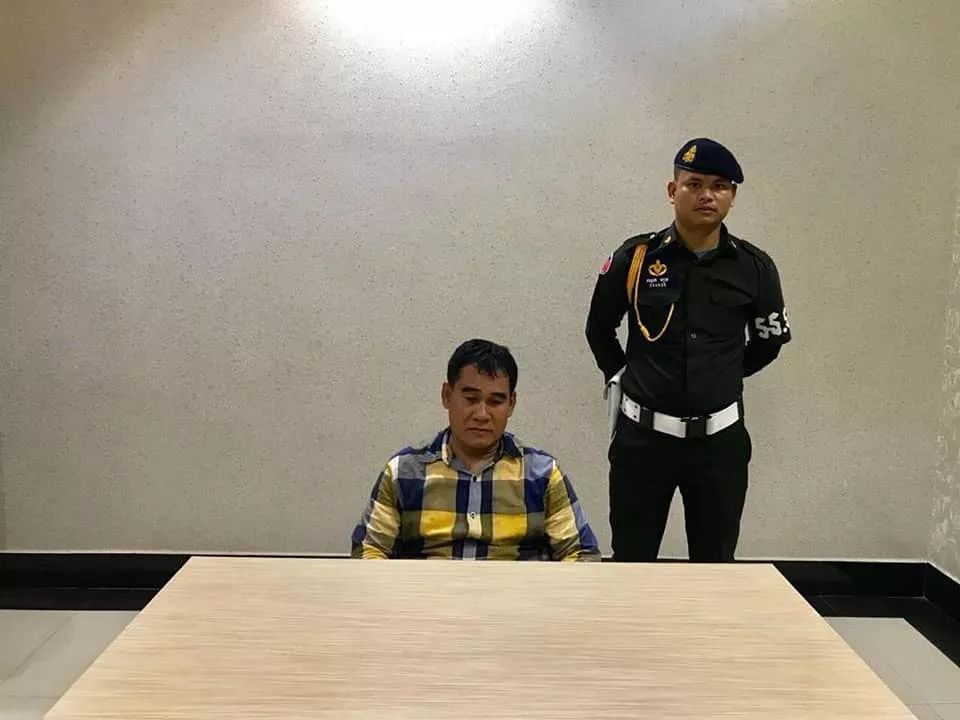 柬埔寨一女子指责男子车速过快，结果遭暴打！-3.jpg