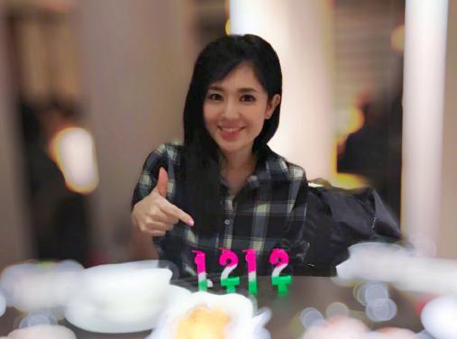 苍井空要直播产子！她为什么要这么拼....-6.jpg