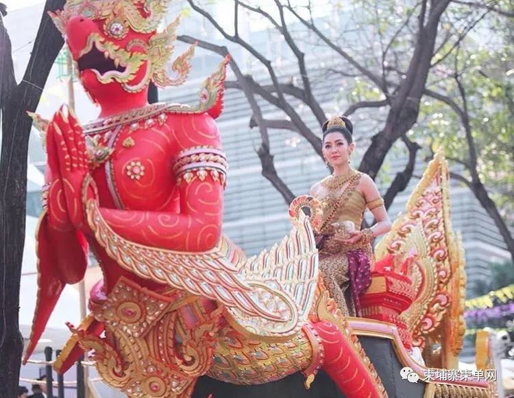 实拍！柬新年美女集体现身嗨爆全场，大饱眼福-5.jpg