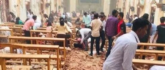斯里兰卡遭爆炸袭击，至少160人死亡、360多人受伤！-1.jpg