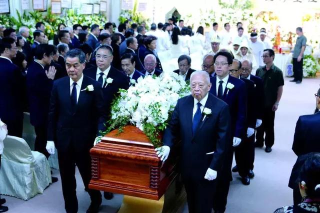 从“上门女婿”到千亿富豪，周大福缔造者郑裕彤的传奇-14.jpg