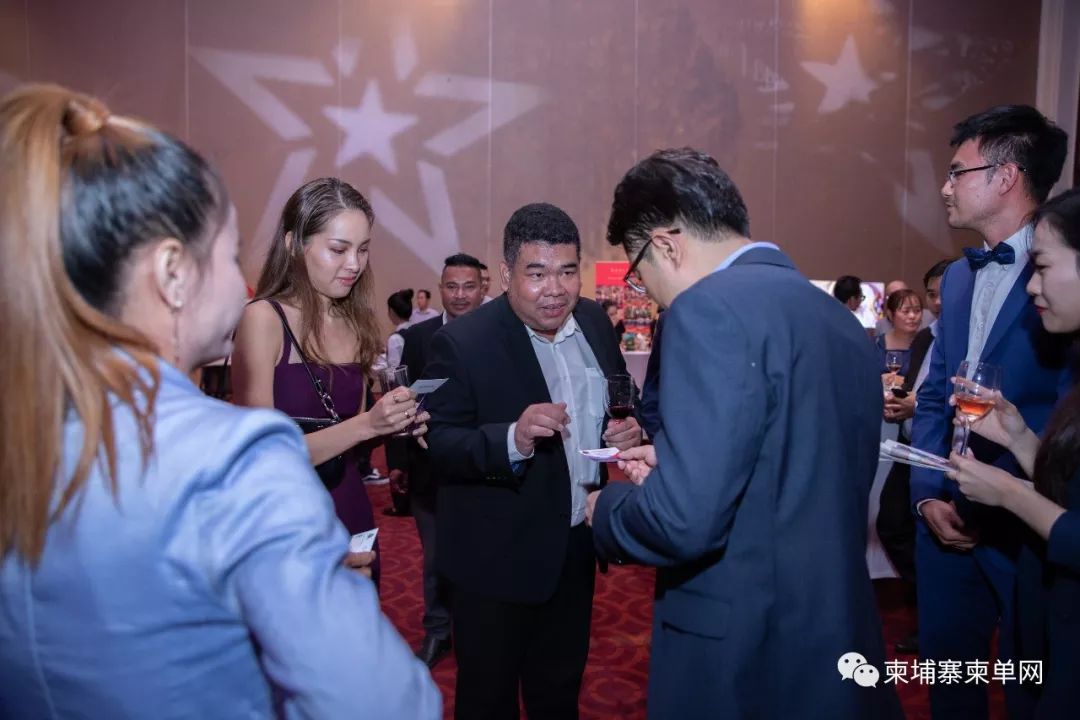 老总、大咖、精英齐聚，在柬华人商务交流会刷爆朋友圈！-11.jpg