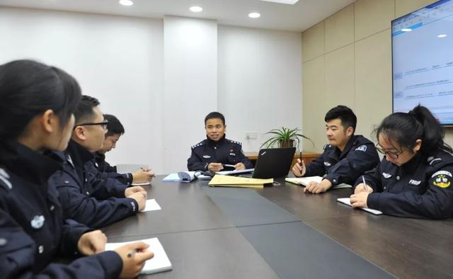 东南亚资深“游客”，带回1000余名诈骗嫌疑人-6.jpg