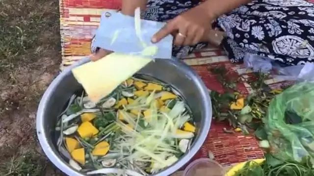 柬埔寨美味——蜥蜴野菜汤，你敢尝一口吗？-6.jpg