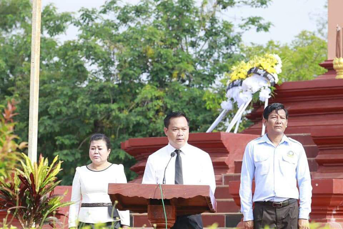 大城1-拉达那基里省省长唐沙万发表讲话.jpg