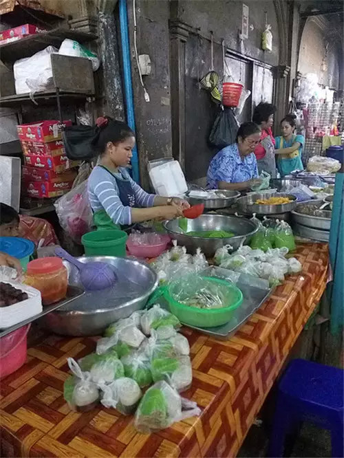 柬埔寨老百姓这样吃-2.jpg