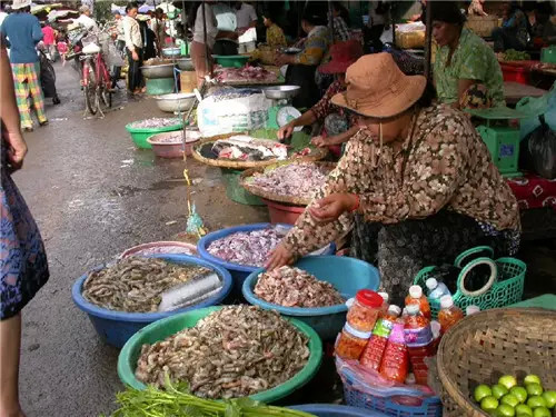 柬埔寨老百姓这样吃-29.jpg
