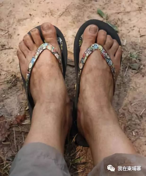 来柬埔寨记得带上一双拖鞋，是一种本土文化叫拖鞋文化-5.jpg