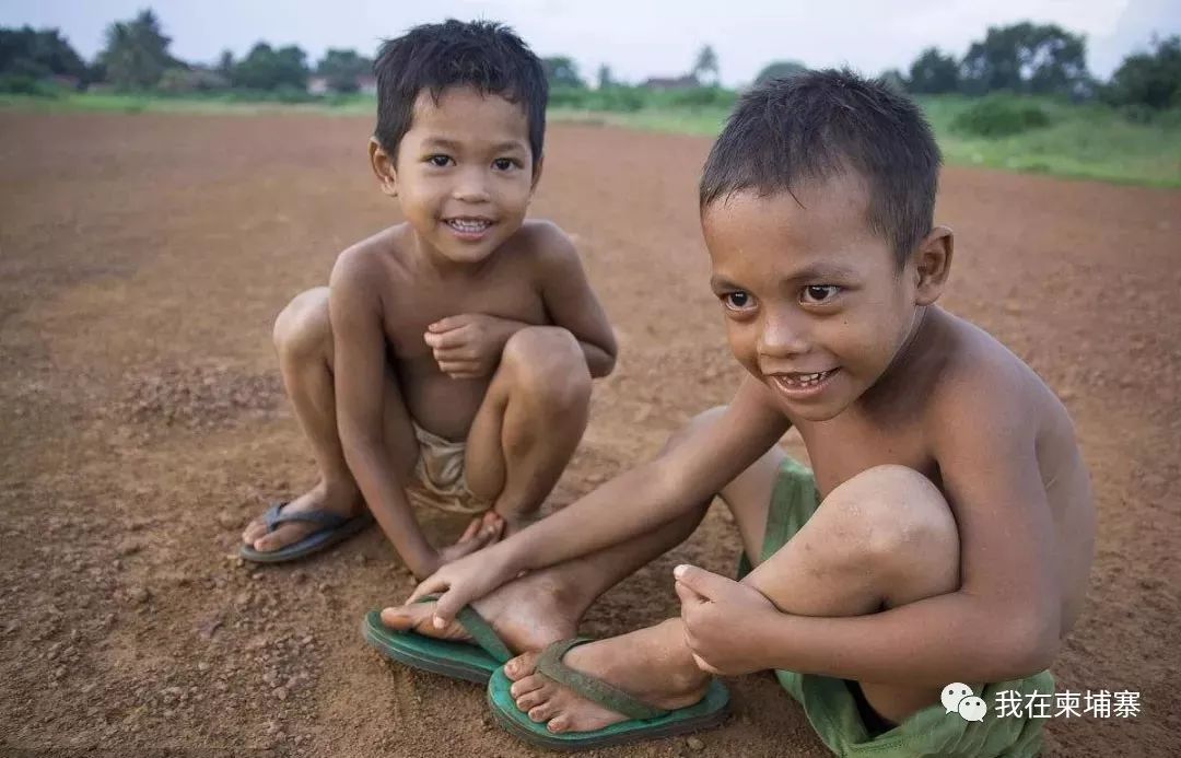 来柬埔寨记得带上一双拖鞋，是一种本土文化叫拖鞋文化-10.jpg
