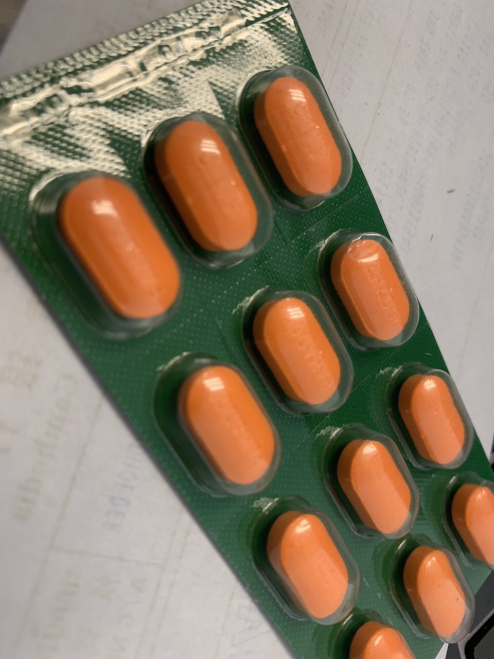 柬埔寨的药按粒儿卖，烟按根儿卖，你知道吗？-1.jpg