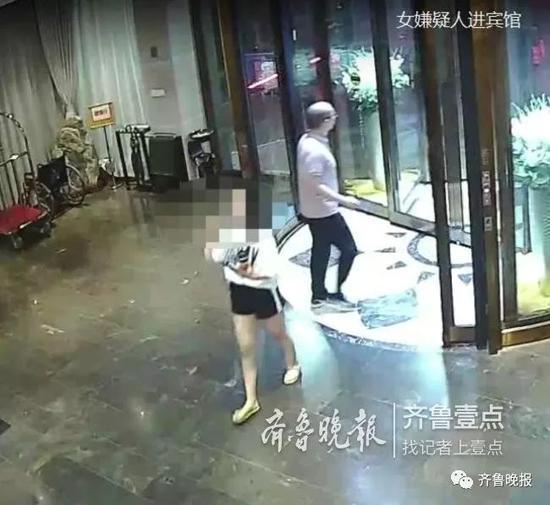 女子同老乡导演最笨“仙人跳”，“假报警”喊来真警察-1.jpg