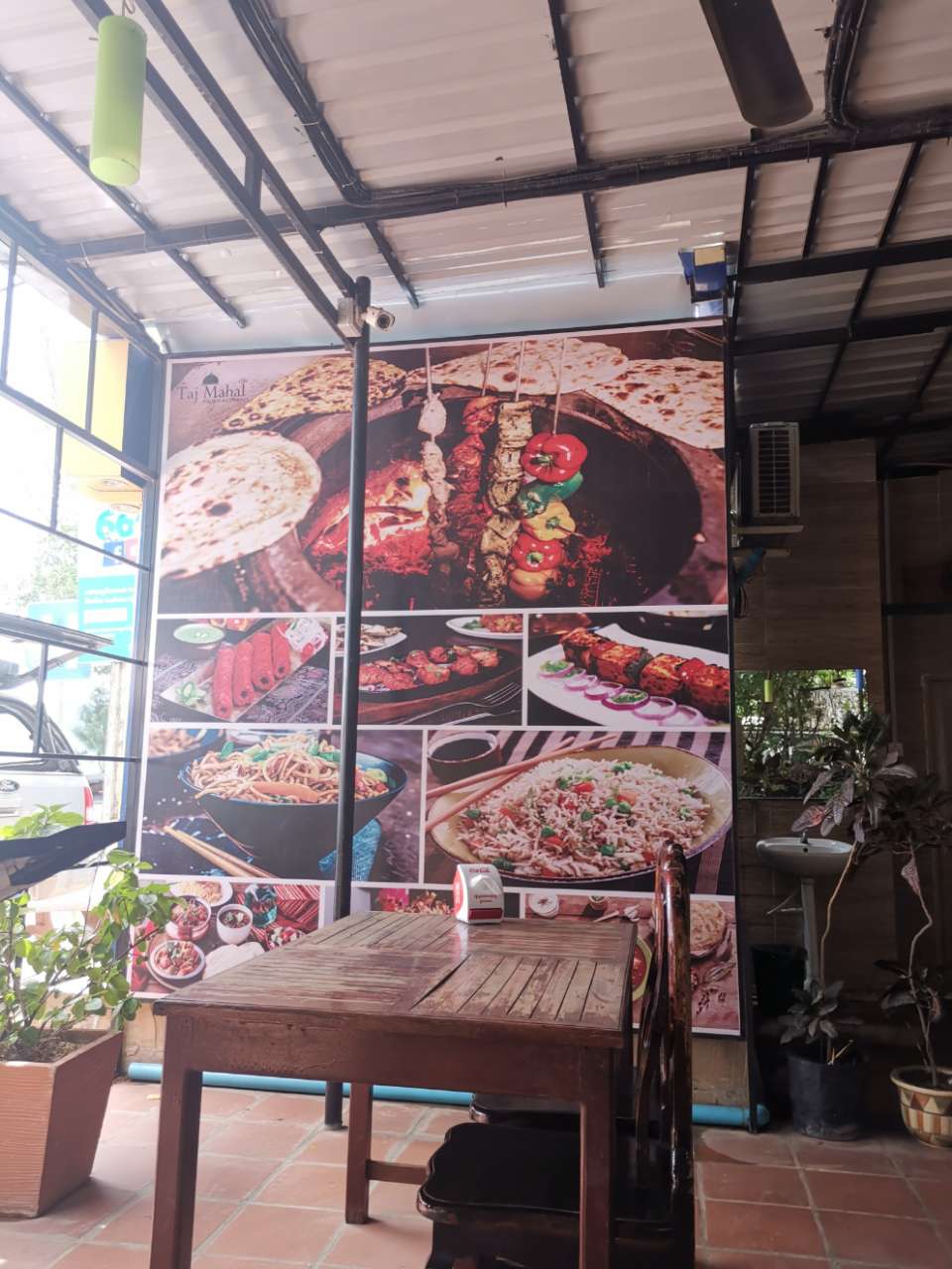 贡不吃货推荐，巴铁开的餐厅-3.jpg
