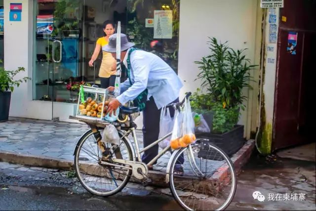 柬埔寨路边那些“脏摊儿”都有什么可吃的？-17.jpg
