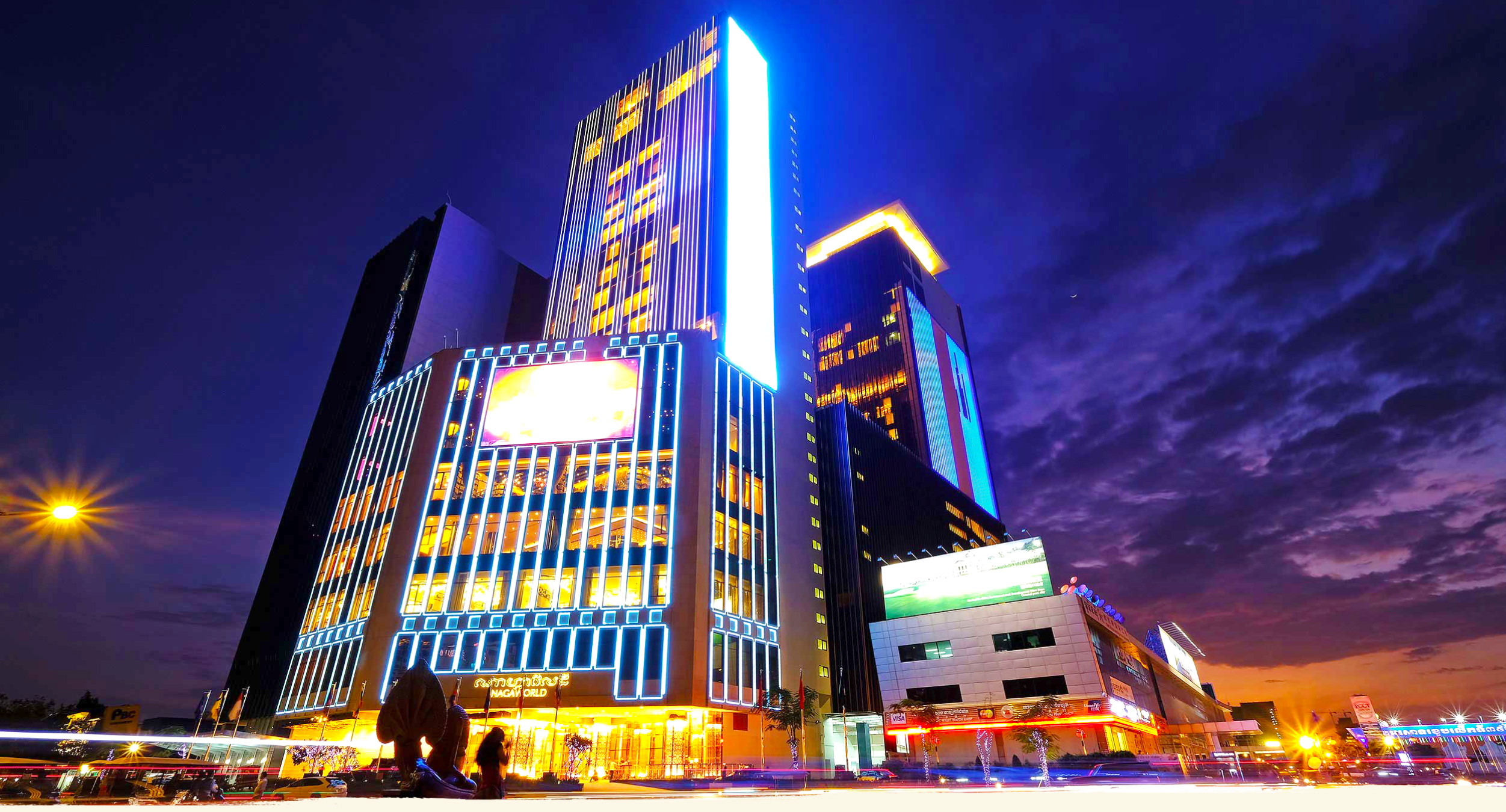 nagaworld-casino.jpg