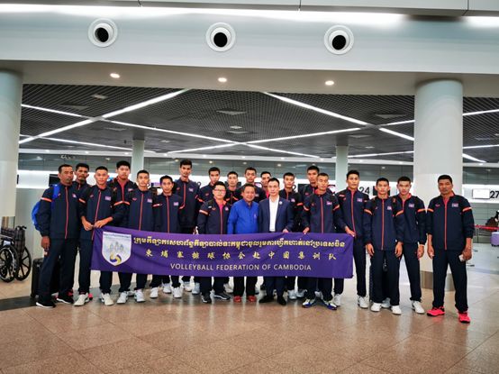 柬埔寨国家排球队21名球员赴中国福建集训-1.jpg