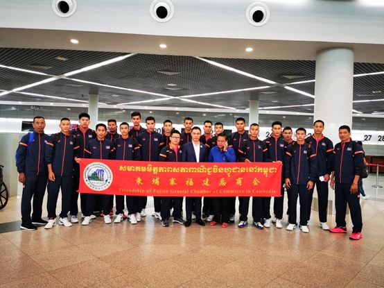 柬埔寨国家排球队21名球员赴中国福建集训-2.jpg