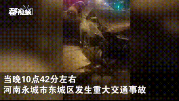 2死4伤！23岁女子醉驾玛莎拉蒂，被撞飞宝马瞬间烧成火球-3.gif