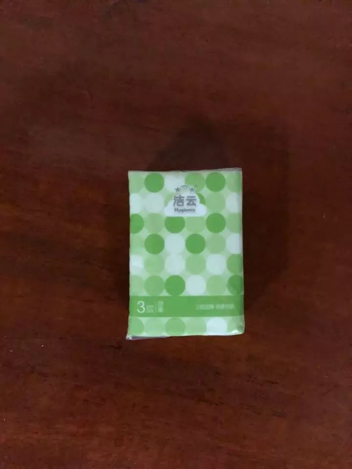 卖货网红男孩回柬埔寨了，却只给妈妈带回了一包纸巾-4.jpg