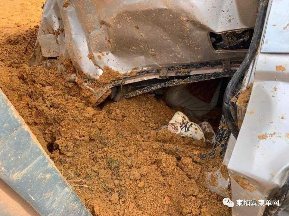 突发！4号公路发生重大车祸，致一名中国人死亡！-2.jpg