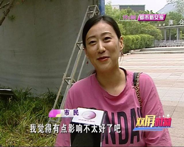 年轻妈妈公交车哺乳被老人拍照，连发多个微信群！-3.jpg