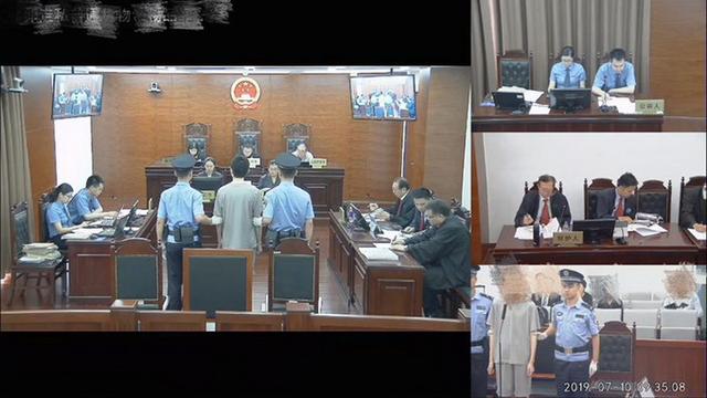 男子过海关戴1900万江诗丹顿手表 涉嫌逃税超千万-1.jpg