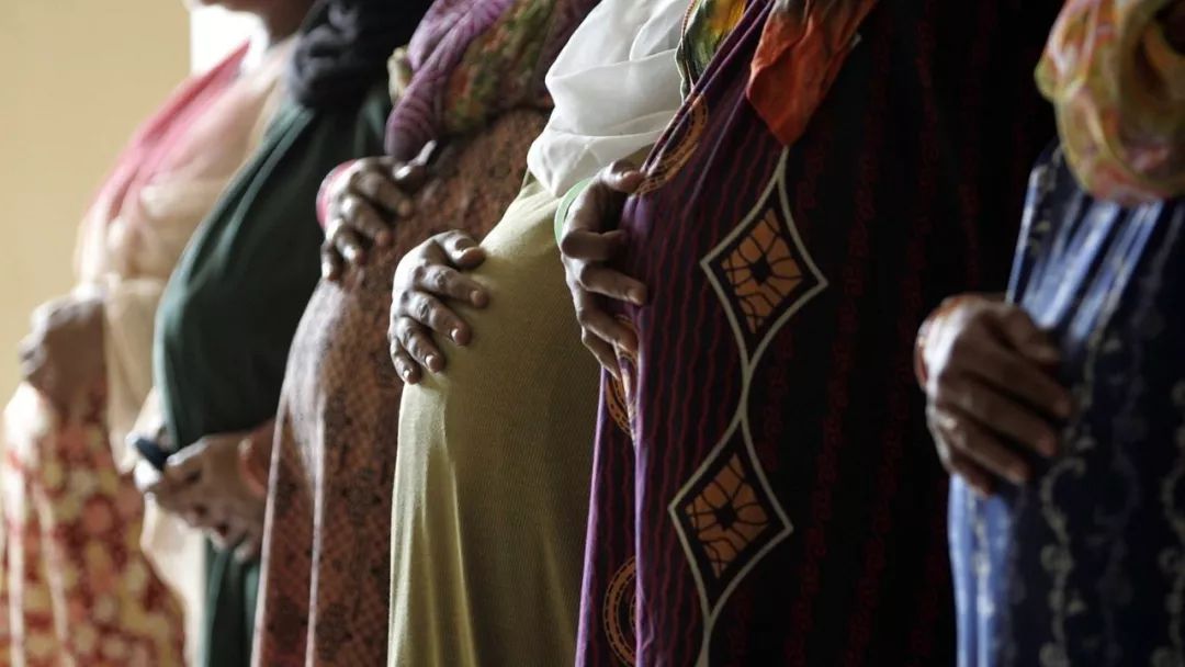 柬埔寨非法代孕的亡命之徒：生一个孩子得00！-8.jpg